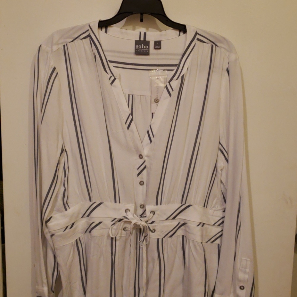 NEW SOHO NY & Company top